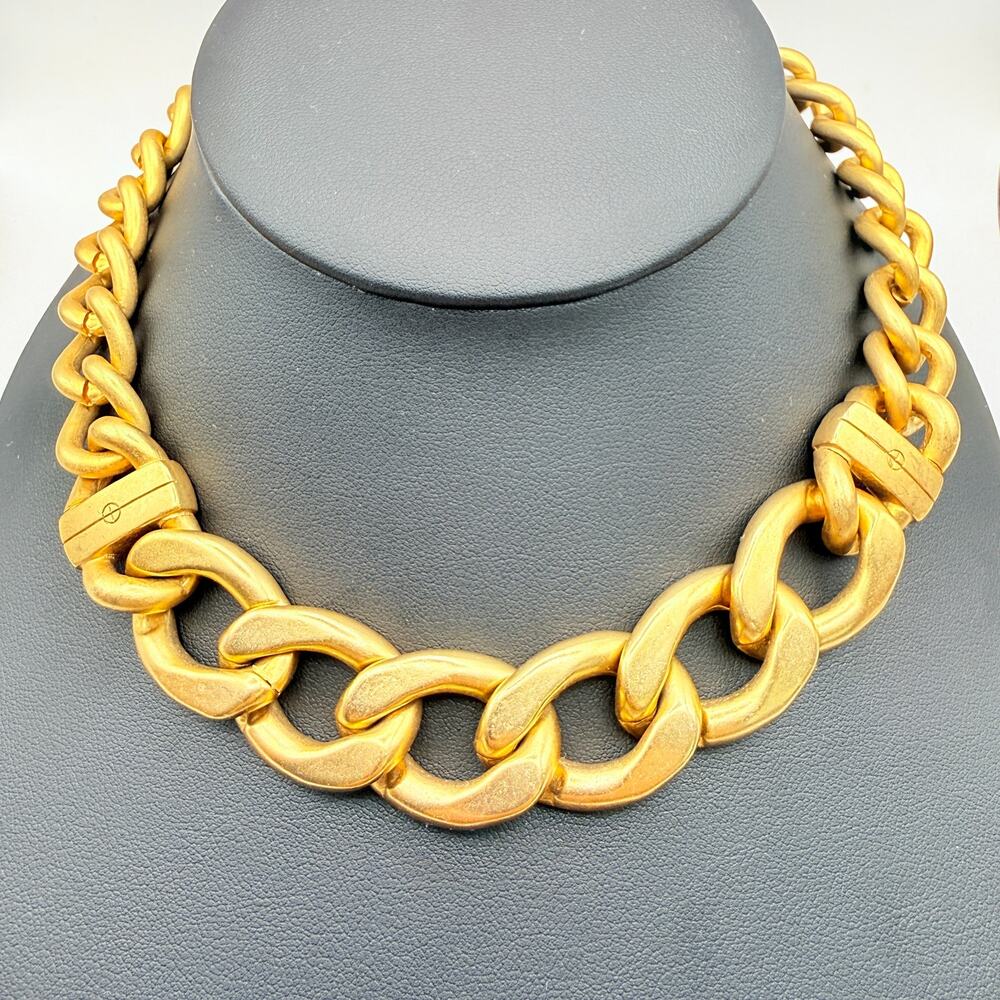 Vintage Chunky Bold Heavy Matte Gold Tone Curb Bib Chain Choker Necklace 15.5"